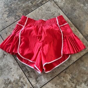 Yogalicious Women’s Radiant Courtside Chic Shorts Color Hibiscus Size Small
